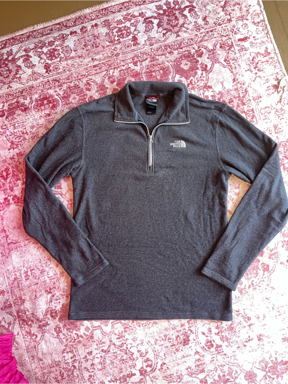 The North Face Men’s Charcoal Gray Half-Zip Fleece Pullover
